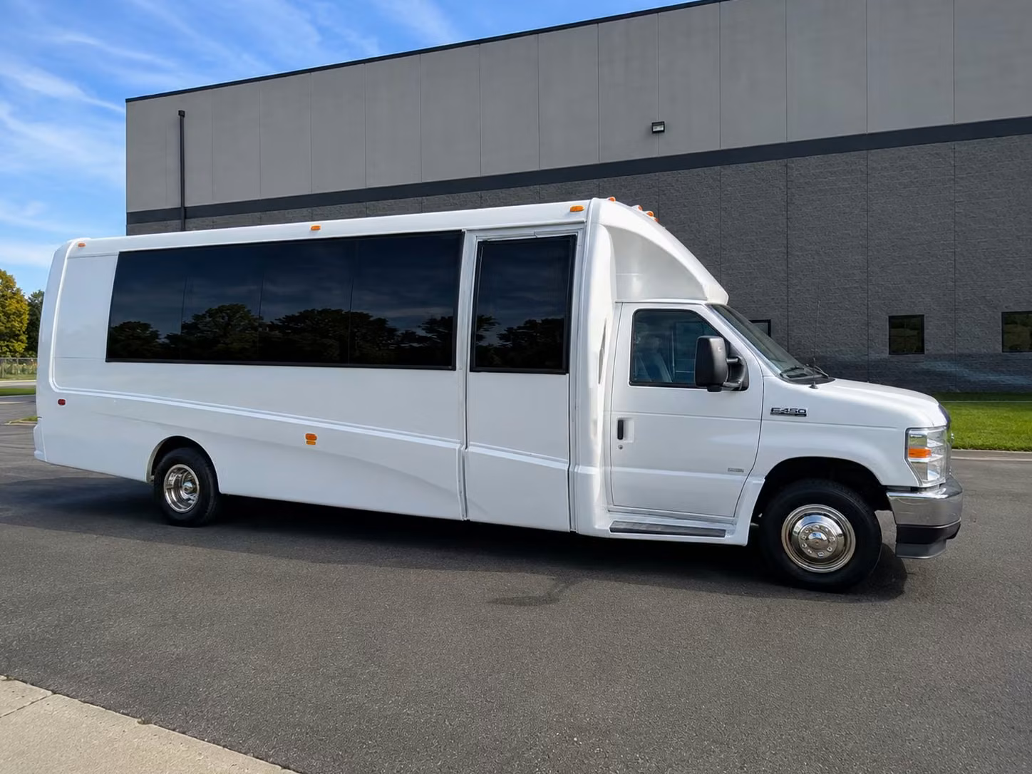 18 passenger minibus