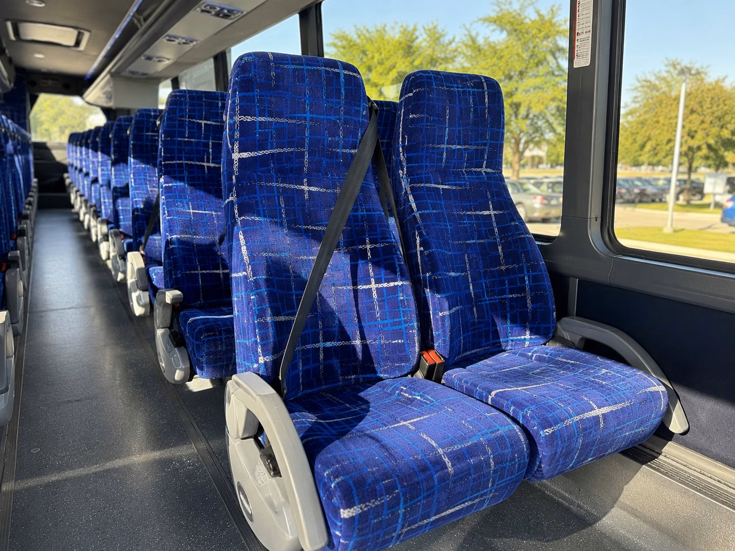 shuttle transportation to globe life field and baseball sporting events