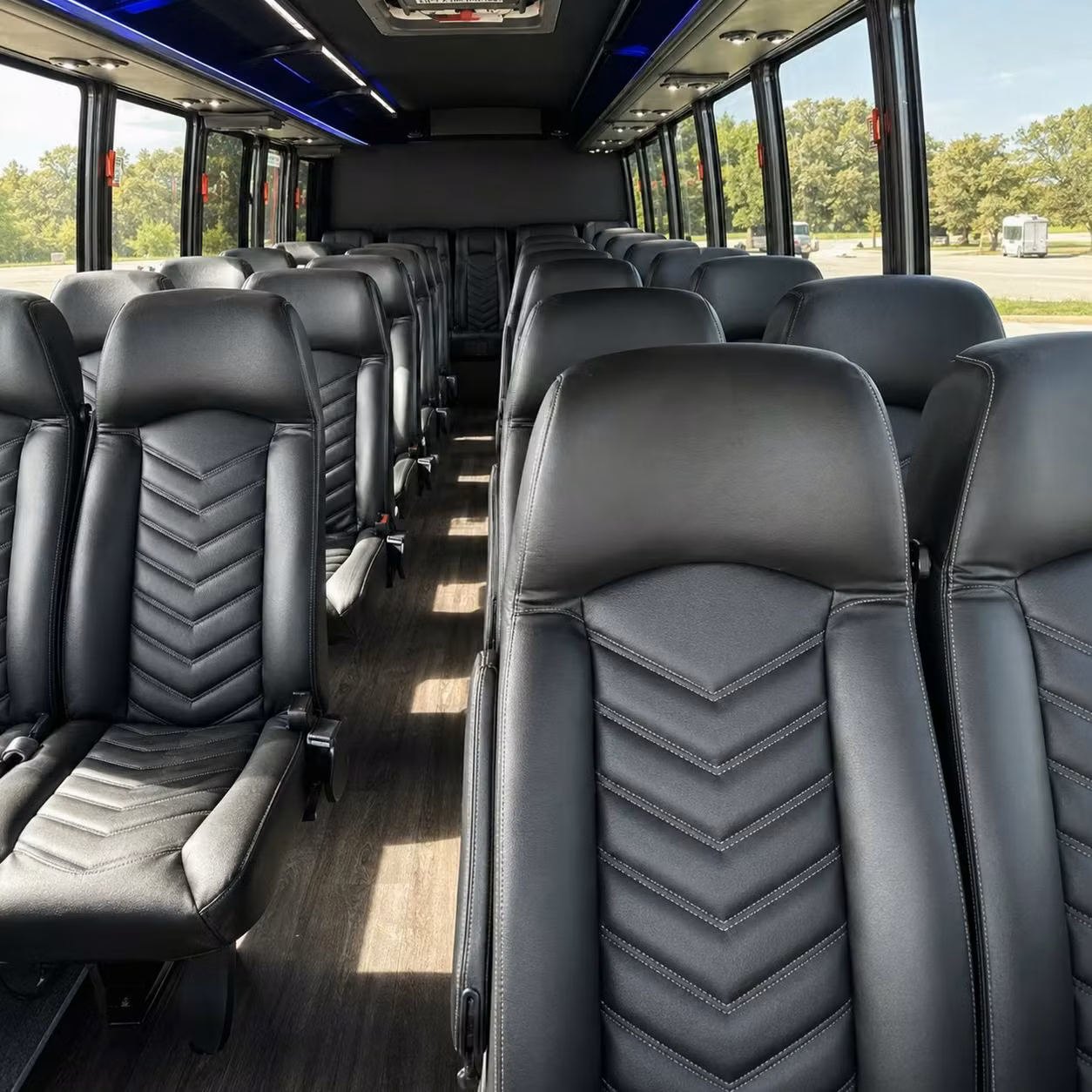 wylie 25 passenger minibus rental